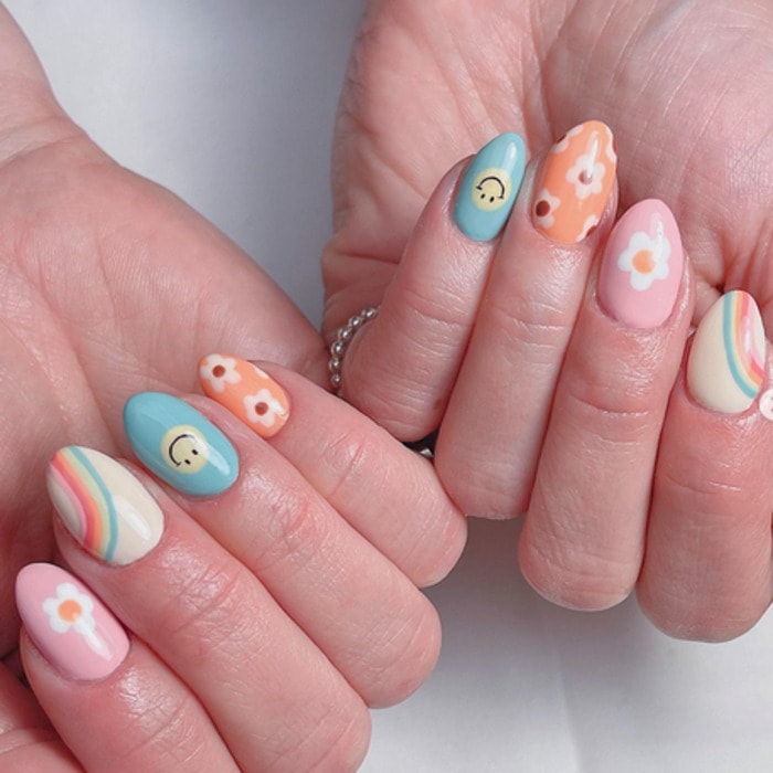 Spring Nails 2022 - pastel hippie