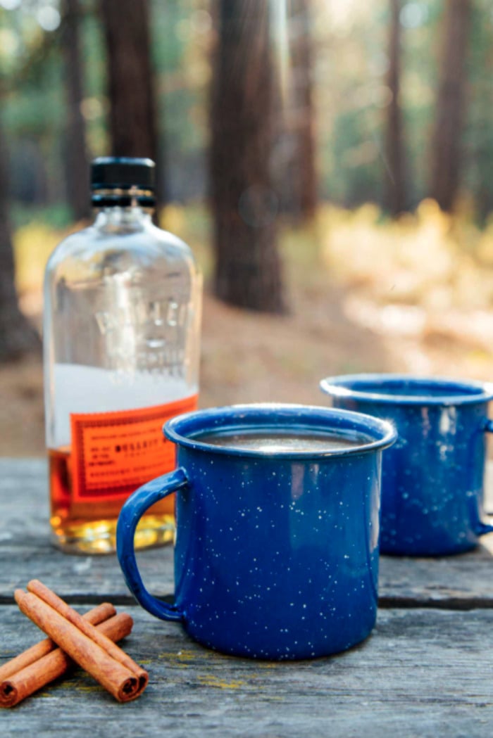 Whiskey Drinks - Bourbon Spiked Apple Cider