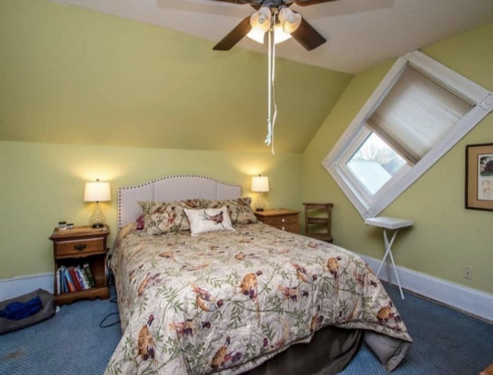 Zillow Gone Wild - askew
