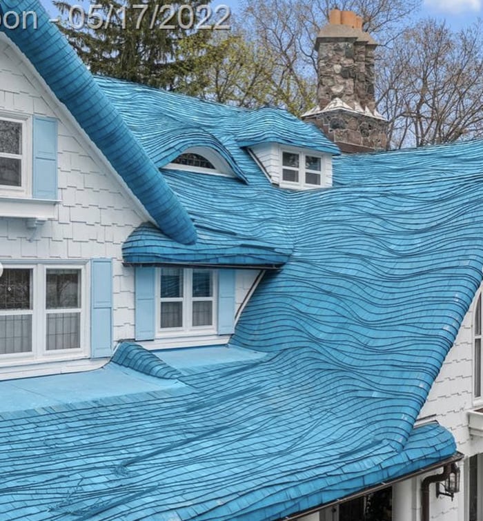 Zillow Gone Wild - smurf house