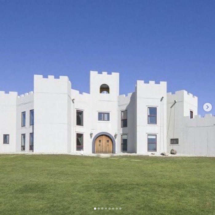 Zillow Gone Wild - castle