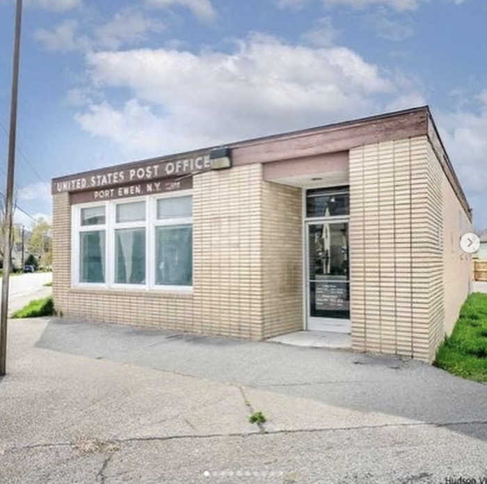 Zillow Gone Wild - post office