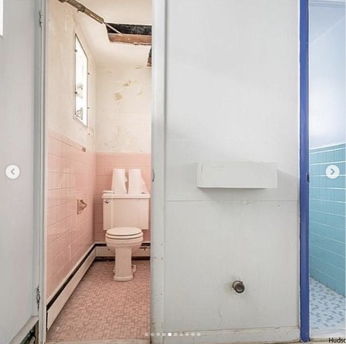 Zillow Gone Wild - post office