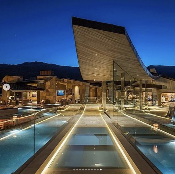 Zillow Gone Wild - roof mansion
