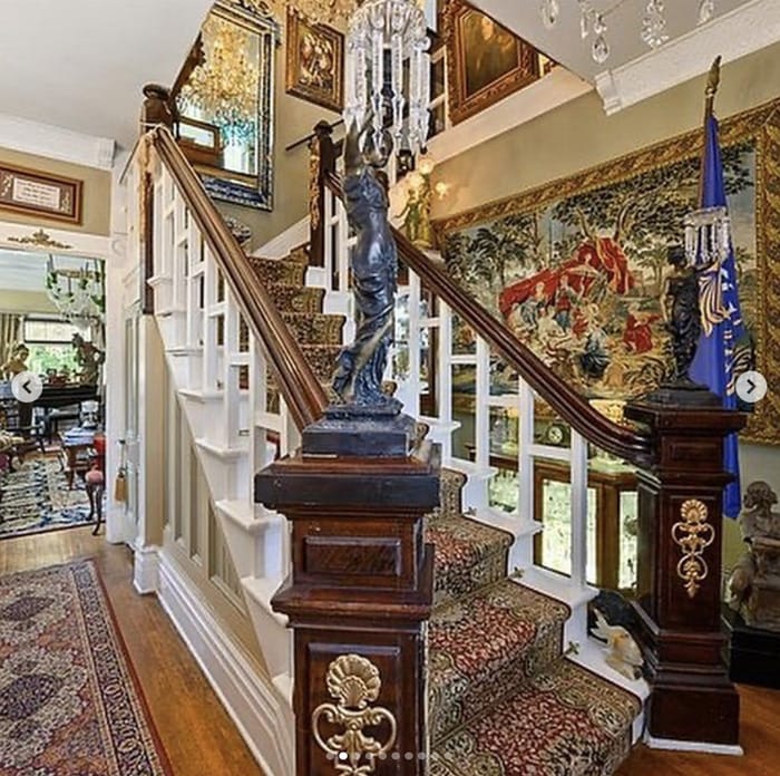 Zillow Gone Wild - rug rats