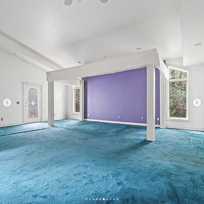 Zillow Gone Wild - snout house