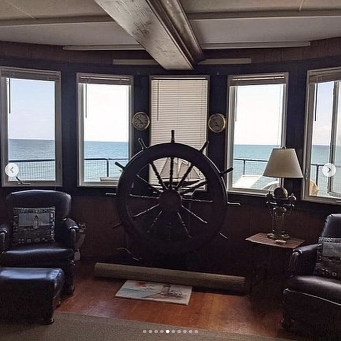 Zillow Gone Wild - boat on land