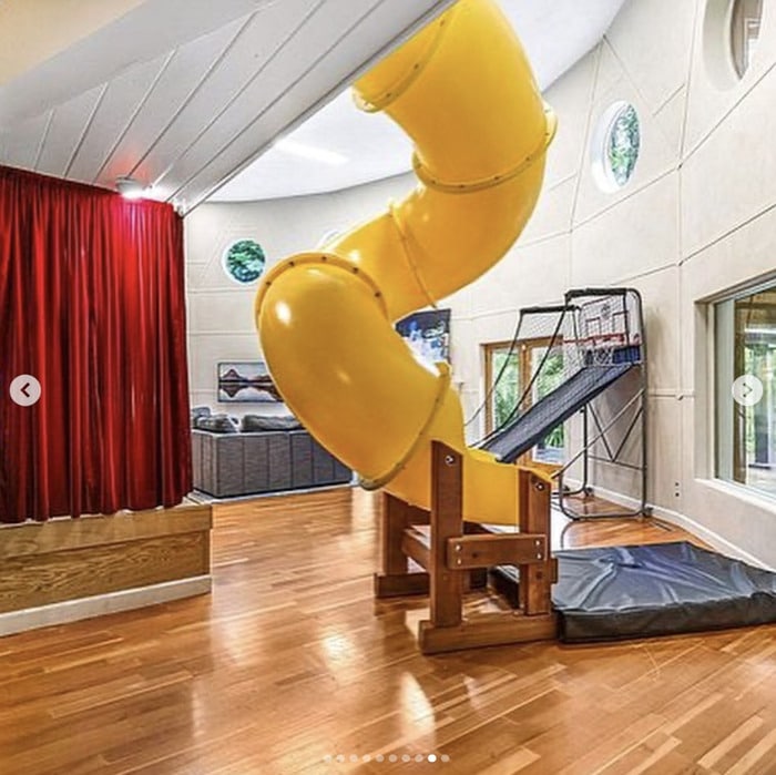 Zillow Gone Wild - dumbbell house