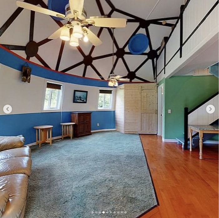 Zillow Gone Wild - golf ball house