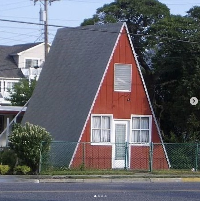 Zillow Gone Wild - triangle house