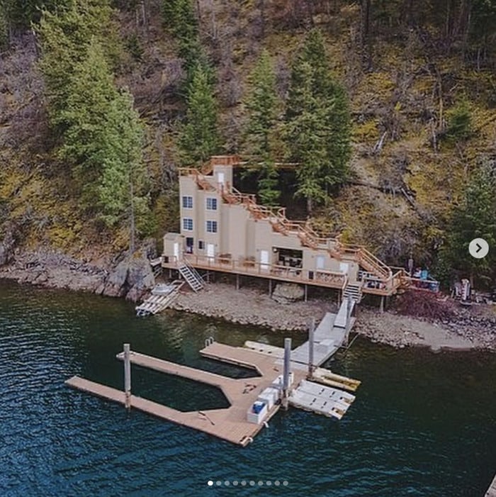 Zillow Gone Wild - raising the bar