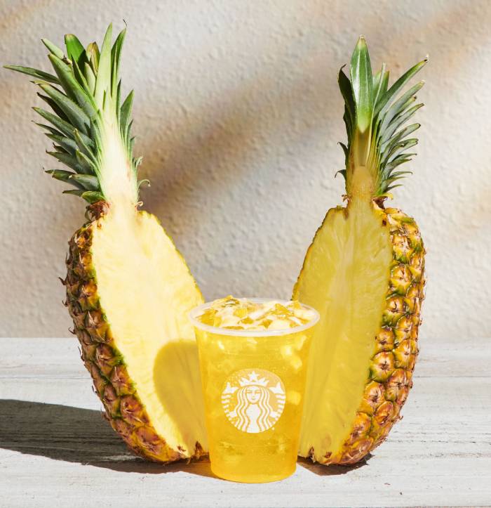 Starbucks Summer Menu 2022 - starbucks pineapple passion fruit refresher