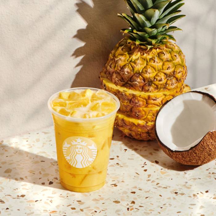 Starbucks Summer Menu 2022 - Starbucks Paradise Drink Refresher