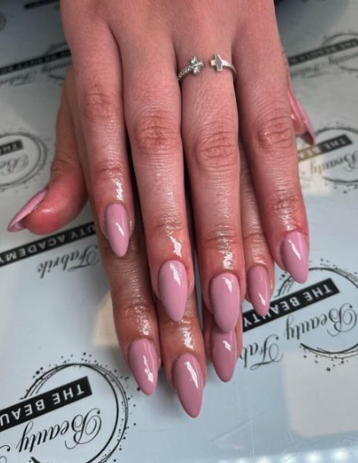 Summer Nails 2022 - nude pink