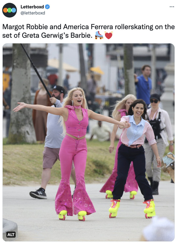 Barbie Set Photos Reactions - margot robbie america ferrera