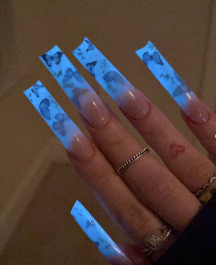 Butterfly nails - glow in the dark