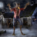 Home Depot Halloween 2022 - Giant Werewolf