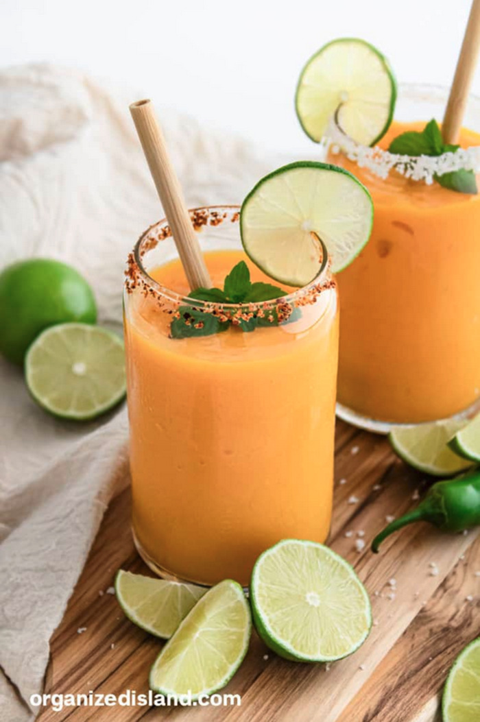 Tropical Cocktails - Frozen Mango Margaritas