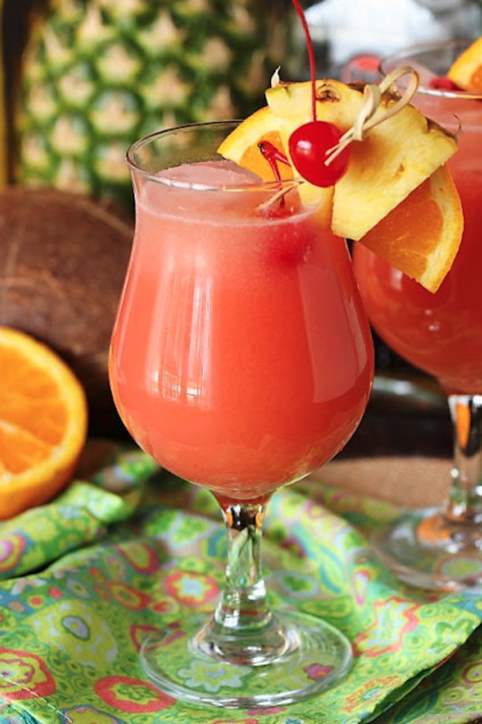 Tropical Cocktails - Caribbean Rum Punch