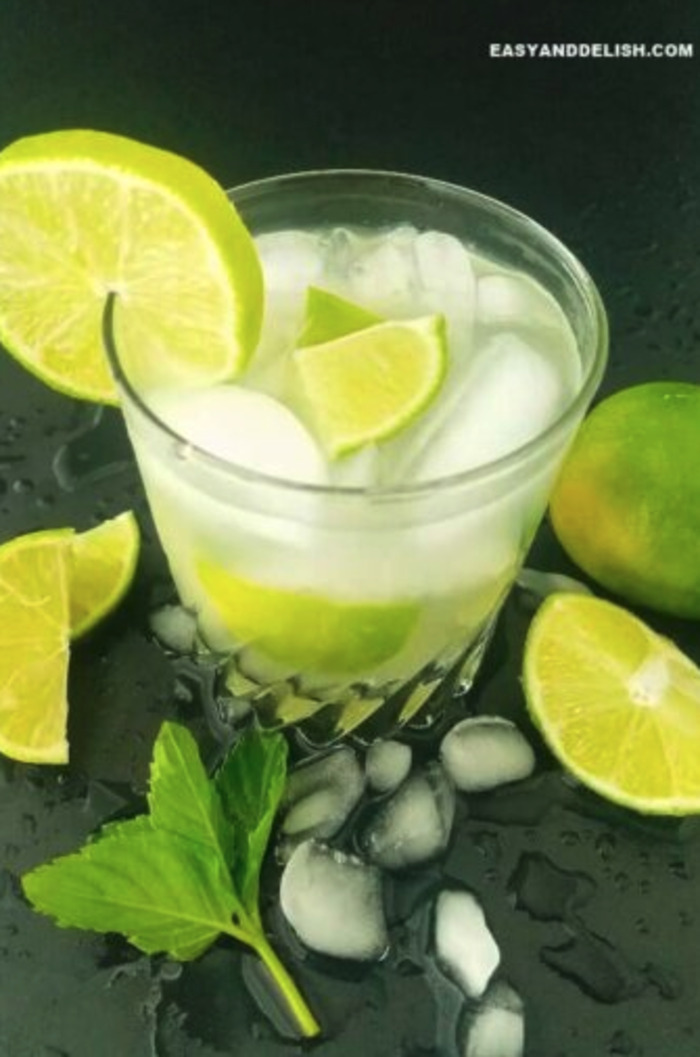 Tropical Cocktails - Caipirinha