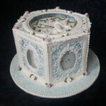 Vintage Cakes - lacy clock