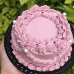 Vintage Cakes - pink icing