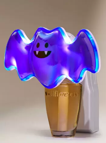 Bath and Body Works Halloween 2022 - bat night light