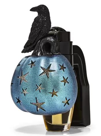 Bath and Body Works Halloween 2022 - crow and pumpkin night light