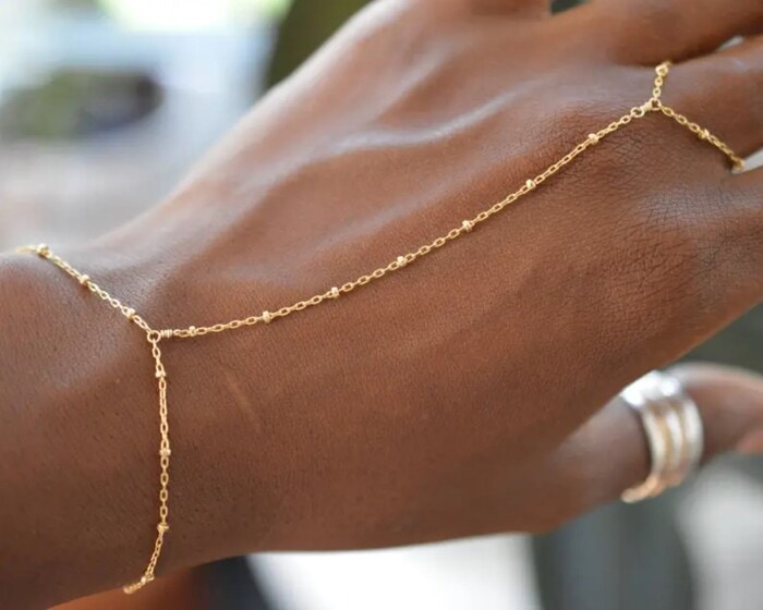 Black-Owned Etsy Shops - Aquarian Thoughts