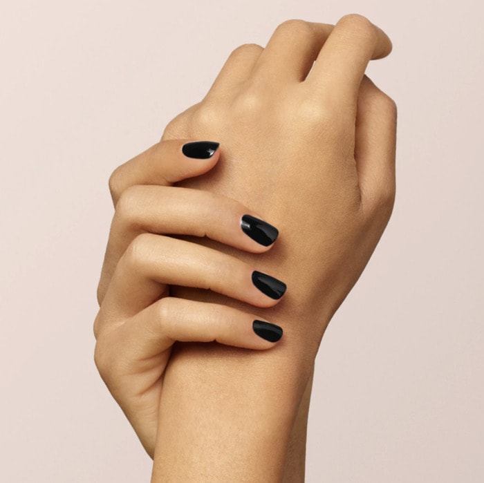 Fall Nail Colors 2022 - Manucurist Licorice