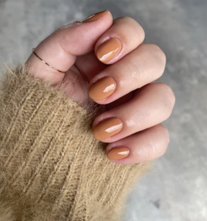 Fall Nail Colors 2022 - Olive & June Caramel Budino