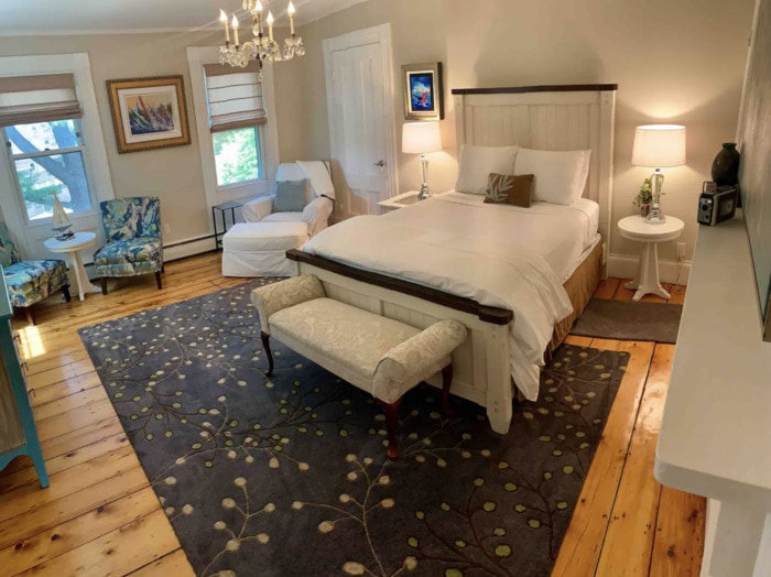 Salem Airbnb - Salem House bedroom