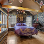 Salem Airbnb - Lorelei Witches House bedroom