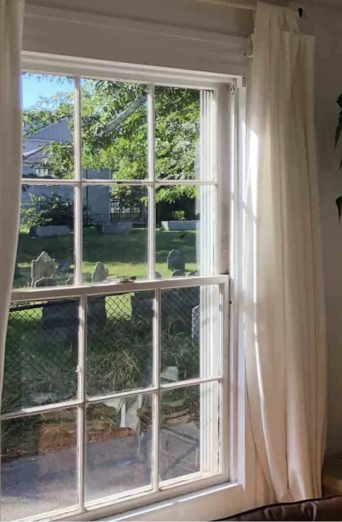 Salem Airbnbs - Henry Thurston House graveyard