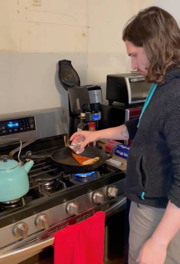 things to know before you're 30 - reheat pizza