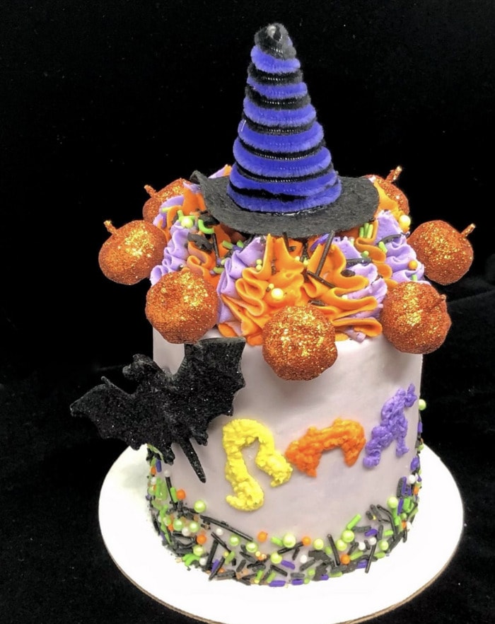 Hocus Pocus Cakes - Dani's hat