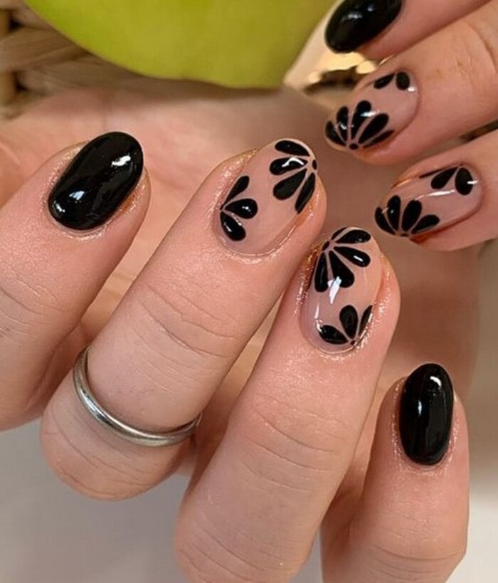 Black Nails - Black Floral Nail Art