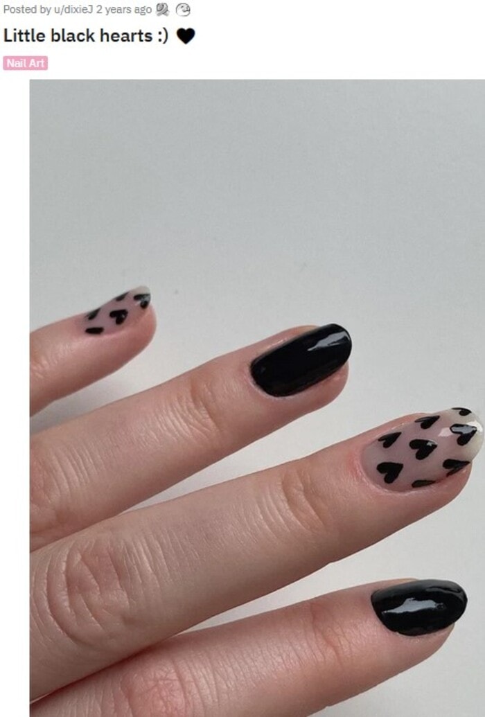 Black Nails - Nails With Black Hearts