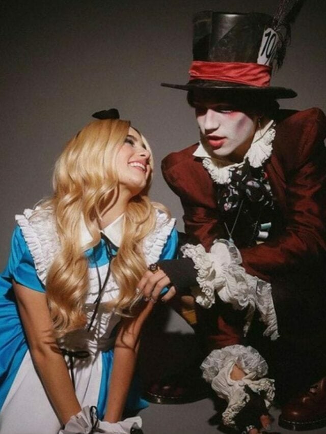 30 Halloween Costumes For Couples That’ll Win Any Contest