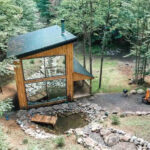 Fall Foliage Airbnb - Ultra Luxury Treehouse