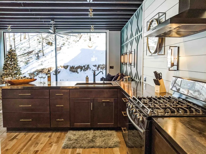 Fall Foliage Airbnb - Ultra Luxury Treehouse