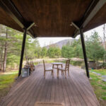 Fall Foliage Airbnb - Willow Treehouse