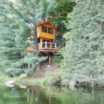 Fall Foliage Airbnb - Vermont Tree Cabin on Walker Pond