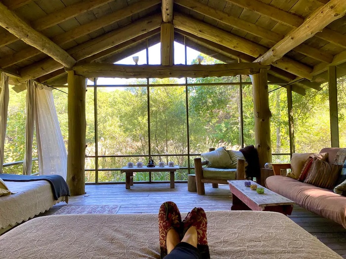 Fall Foliage Airbnb - The Pondhouse