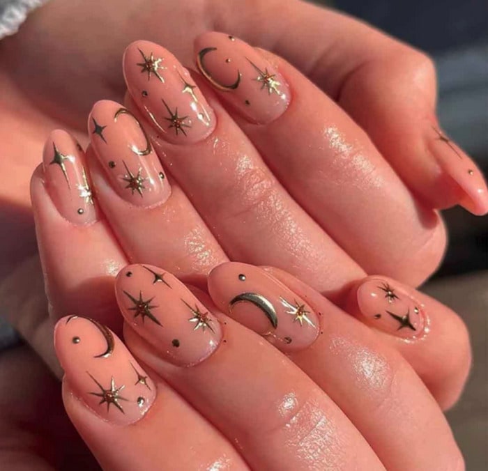 Halloween Nails 2022 - star and moon press ons