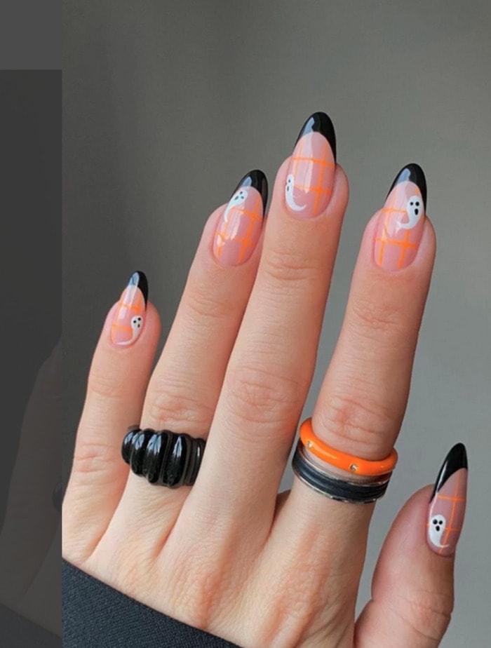 Halloween Nails 2022 - ghost press on nails
