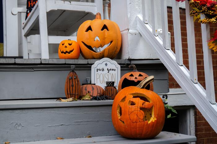 Pumpkin Puns Jokes - different shapes of jack-o'-lanterns