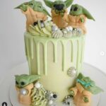 Star Wars Cakes - Grogu Smash Cake