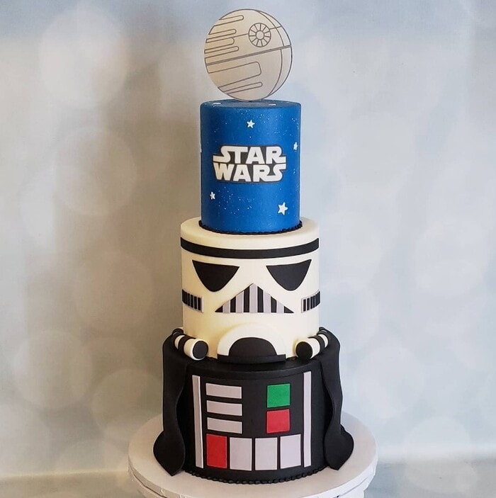 Star Wars Cakes - Stormtrooper and Darth Vader Facade Cake