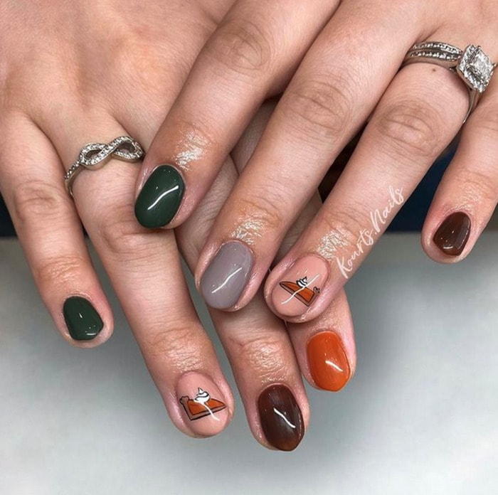 Thanksgiving Nail Art - pumpkin pie nails